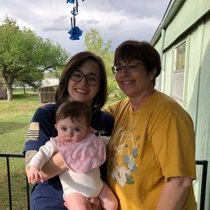 Meet your Posher, Holly